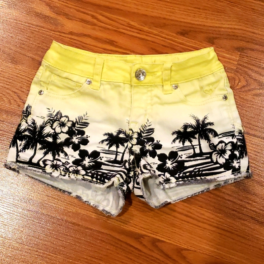 Justice Premium Shorts (Size 8R)